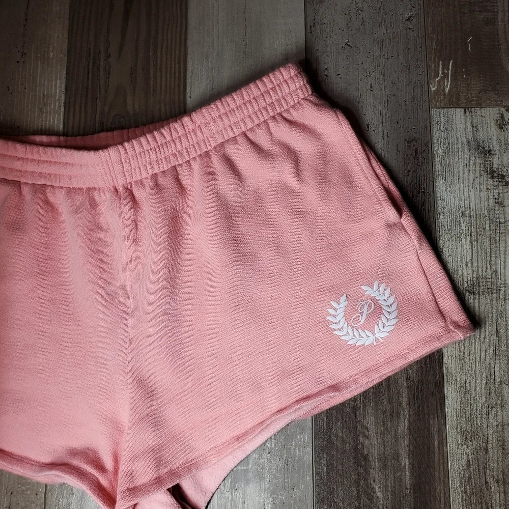 PINK Victoria's Secret Coral Pink Ivy Fleece Campus Shorts Size Large EUC